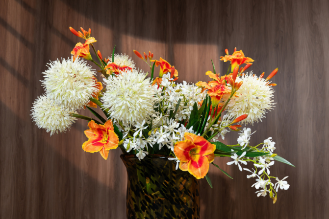 Hoa bồ công anh; Hoa loa kèn màu vàng cam; Hoa dơn màu đỏ cam – Decora